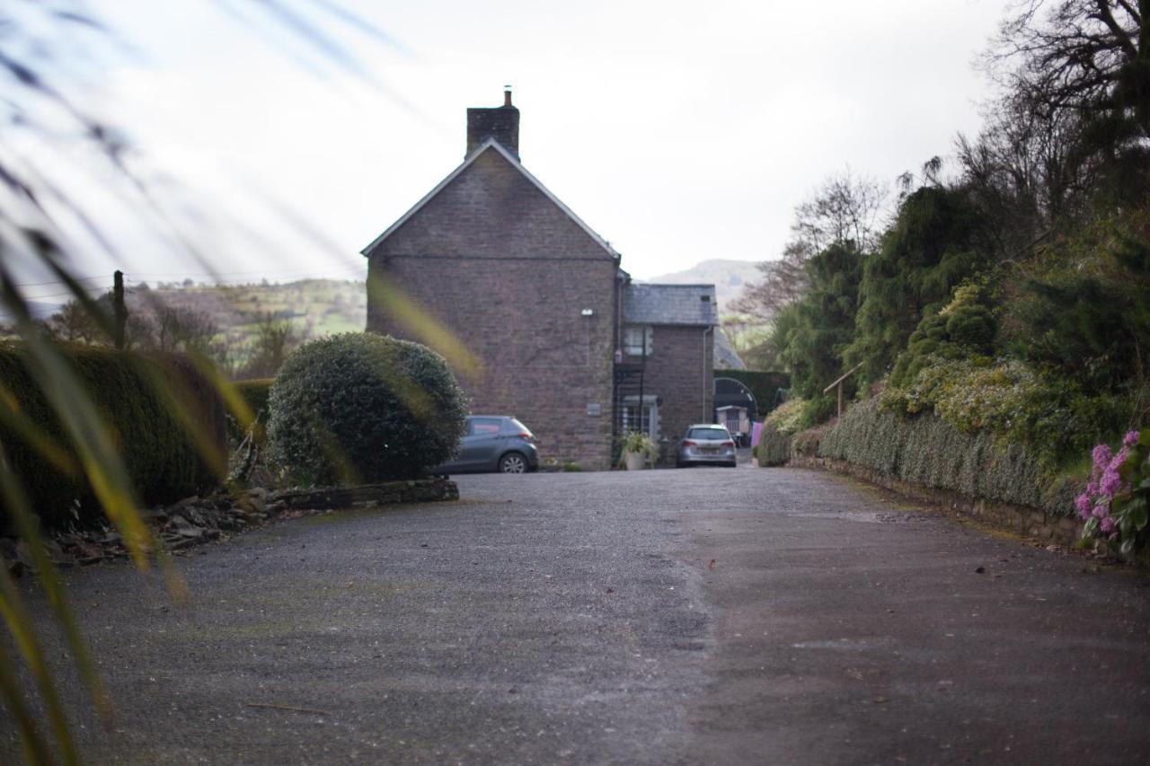 Ty Croeso Boutique B&B Crickhowell Exteriör bild